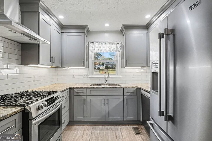 Property Photo: 7972 Woods Lane GA 30236