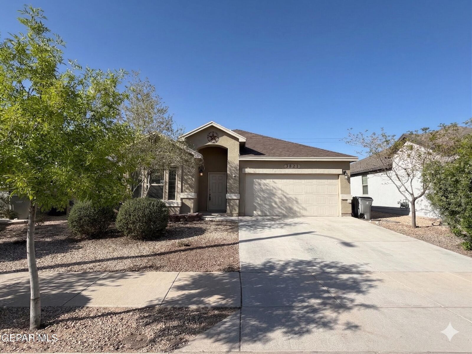 Property Photo: 3821 Loma Cristobal TX 79938