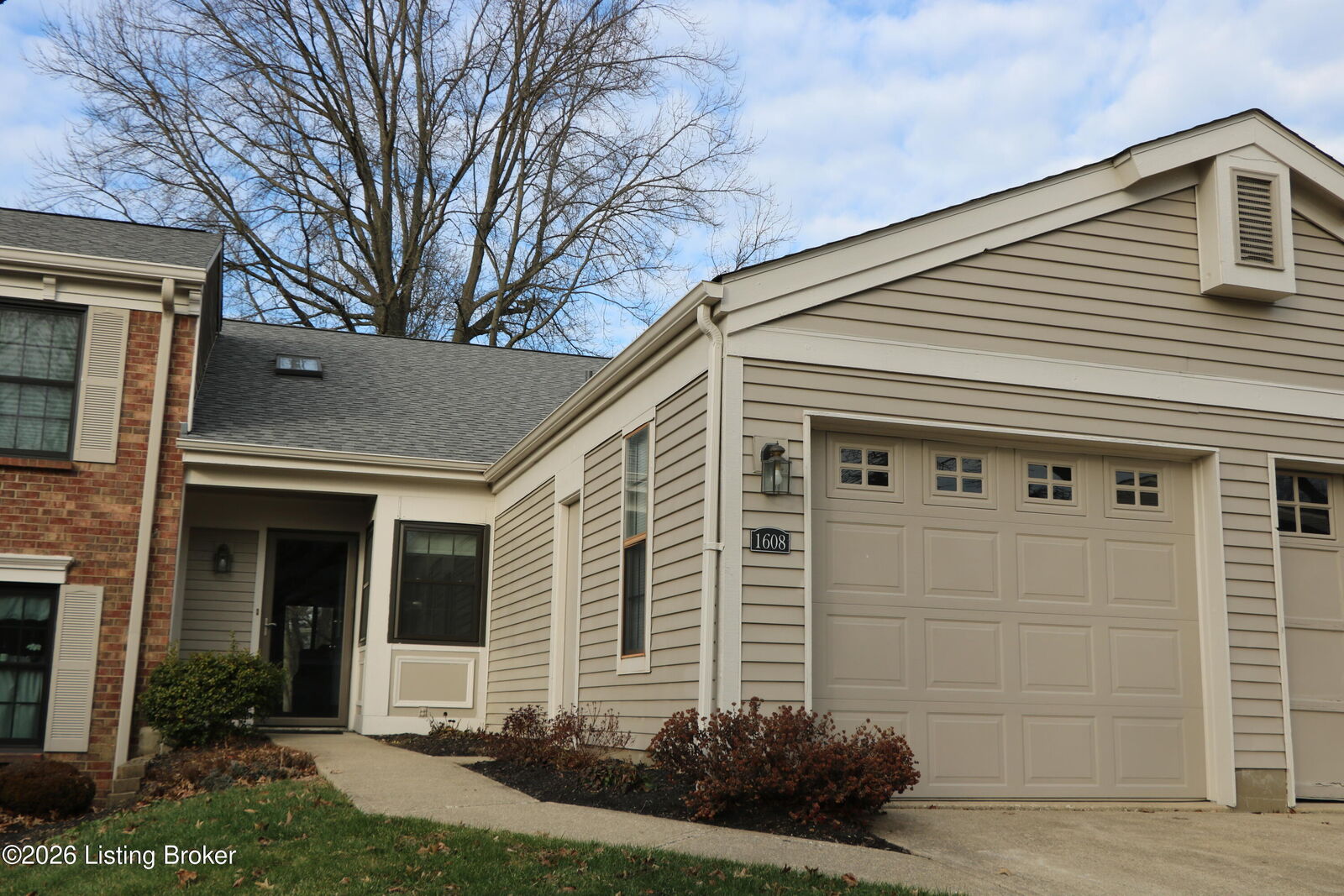 Property Photo:  1608 Greens Edge Dr  KY 41042 