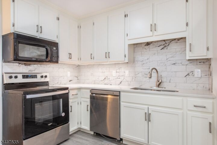 Property Photo:  54 Burlington Ct  NJ 07419 