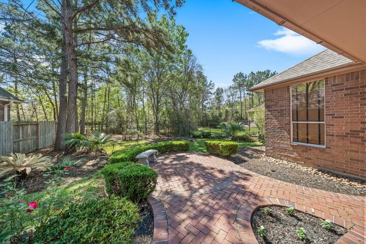 Property Photo:  7 Sovereign Way  TX 77384 