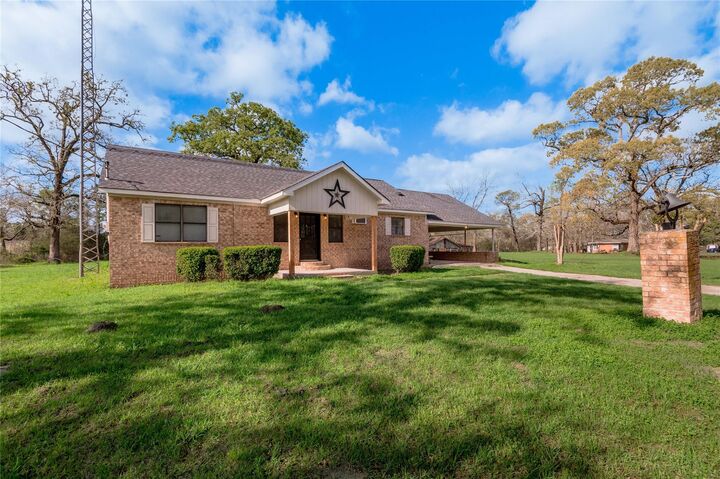 Property Photo:  2155 W US Highway 287  TX 75845 