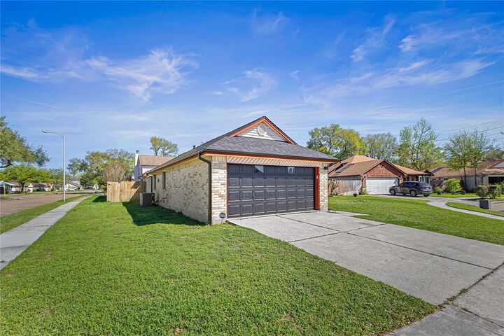 Property Photo: 8210 Windfall Court TX 77040