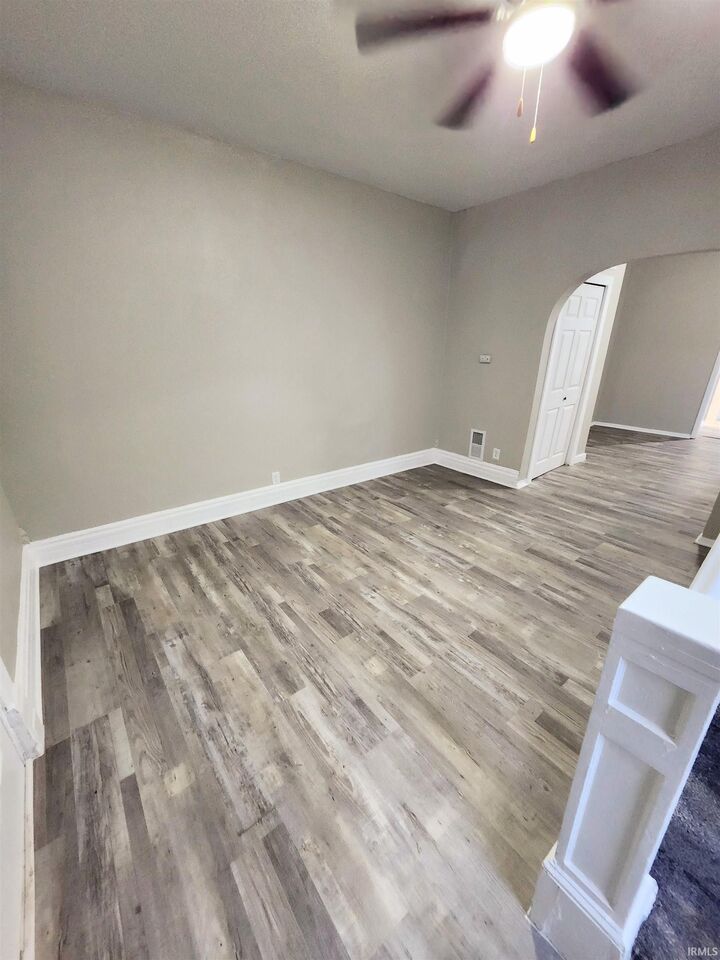 Property Photo:  713 E Franklin Street  IN 46750-2835 