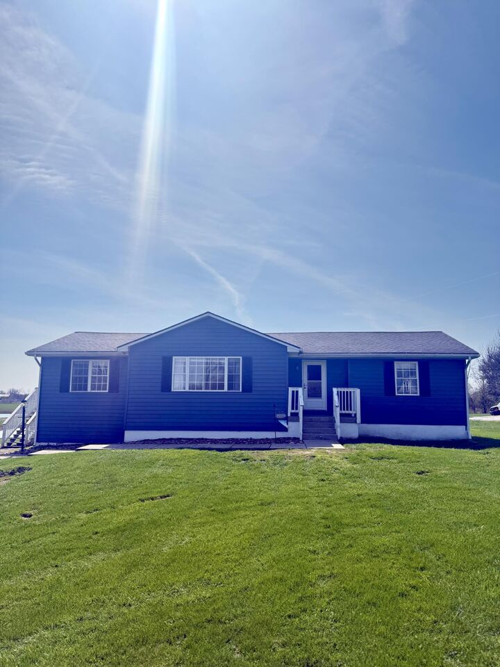 Property Photo:  2709 Bardstown Trail  KY 40076 