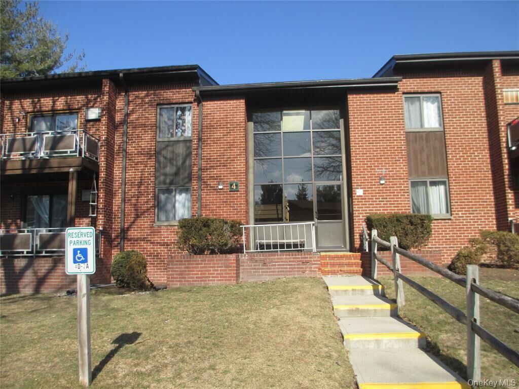 Property Photo:  4 Darian Court 1C  NY 10970 