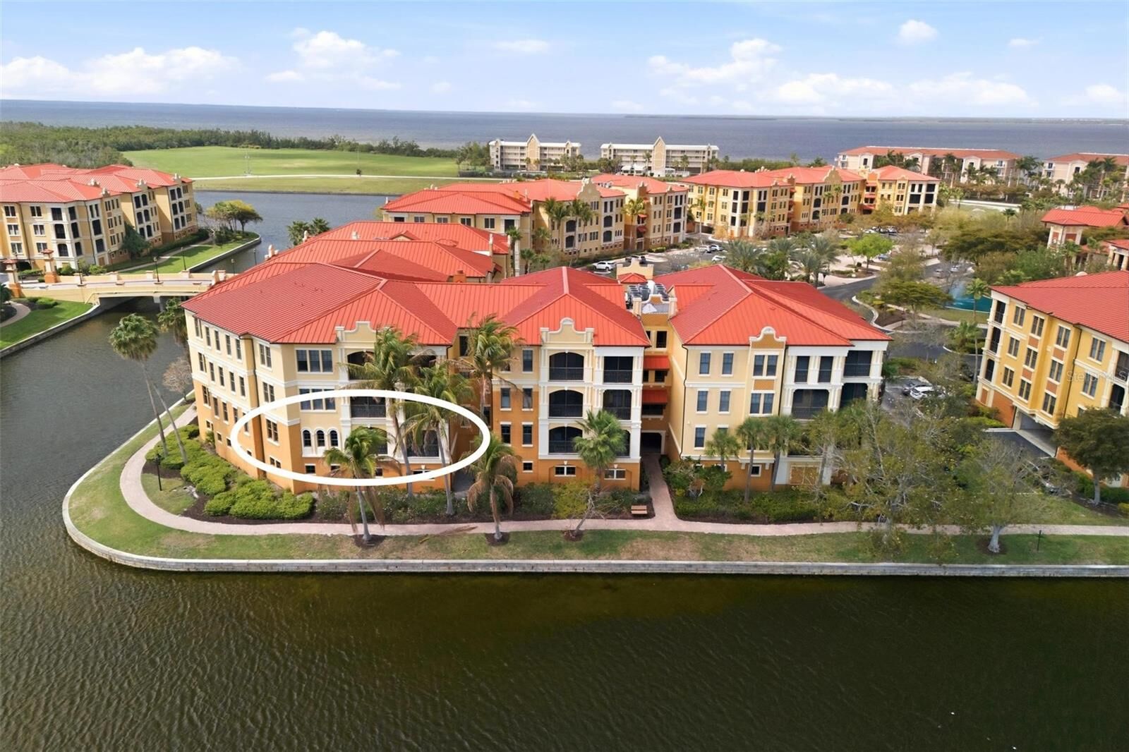 Property Photo:  96 Vivante Boulevard 9625  FL 33950 