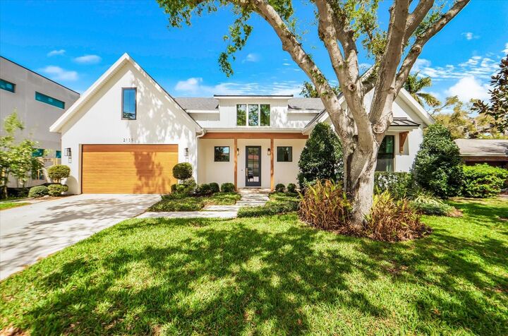 Property Photo: 2135 Datura Street FL 34239