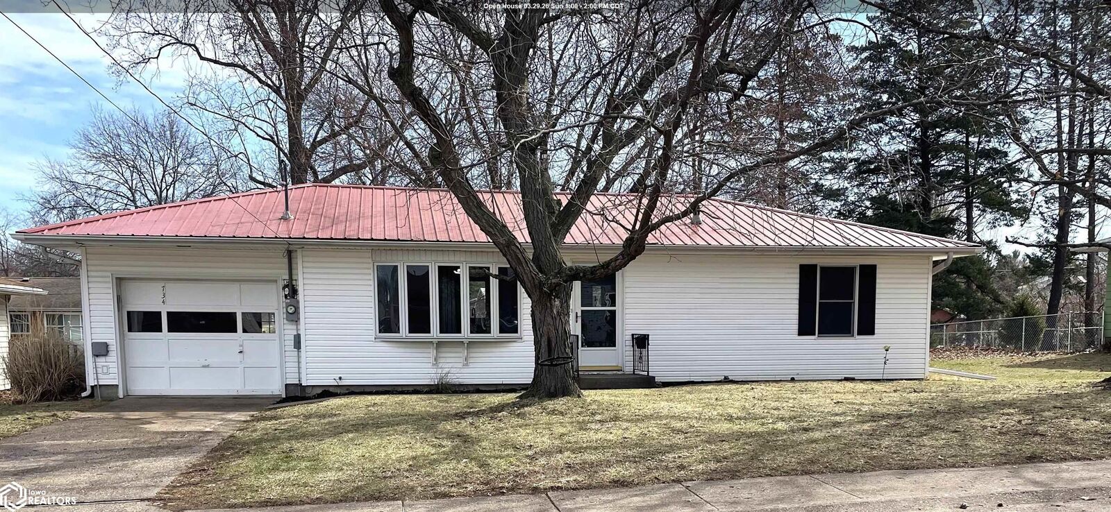 Property Photo:  734 Morningside Dr  IA 52601 