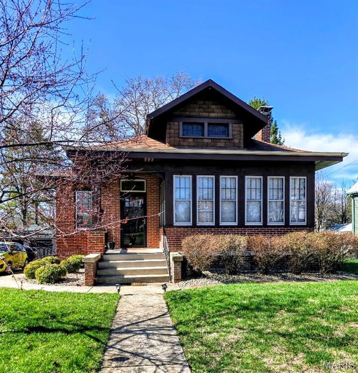 Property Photo:  125 S Missouri Avenue  IL 62220 