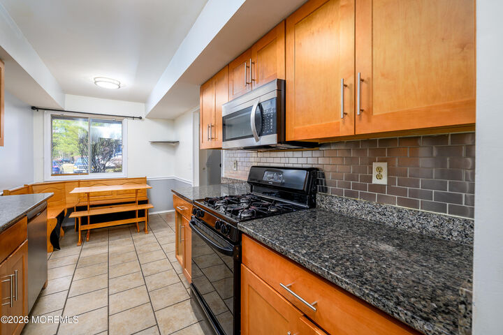 Property Photo:  25 Rambling Meadow Court  NJ 07724 