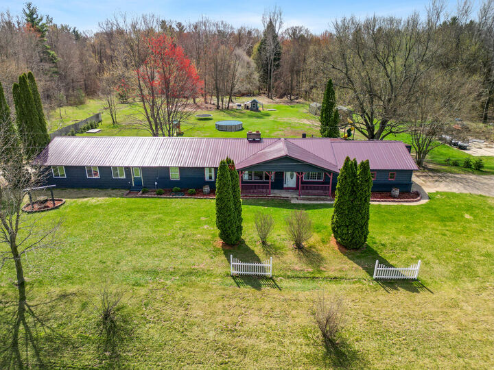 Property Photo:  500 E 136th Street  MI 49327 