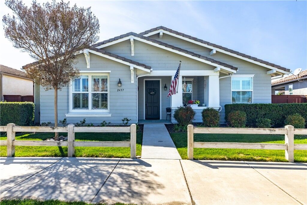 Property Photo:  2457 Clubhouse Drive  CA 93446 