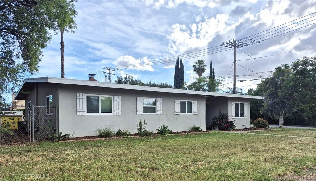 Property Photo: 217 E Avenue L CA 92320