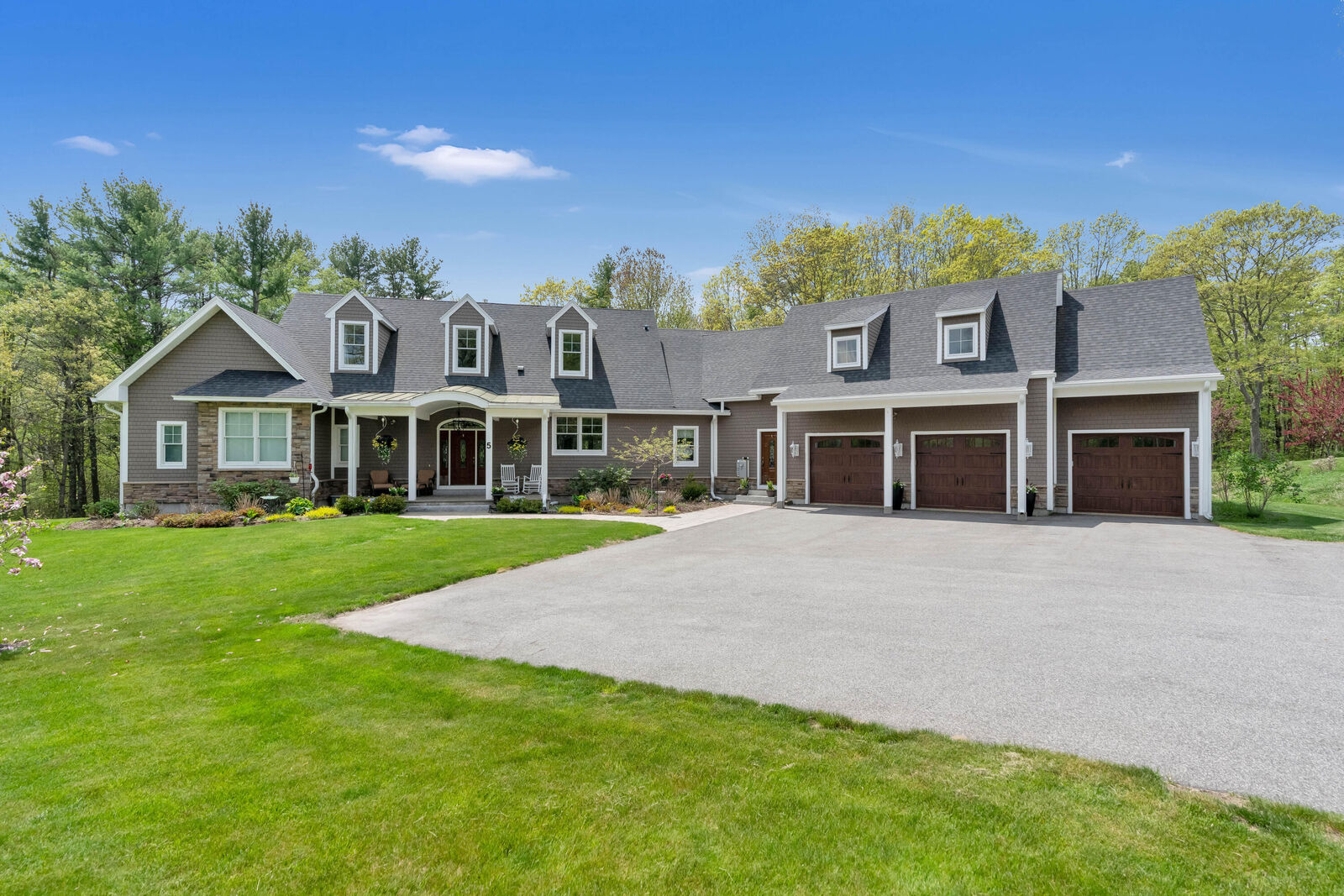 Property Photo:  5 Lake Brook Drive  ME 04043 