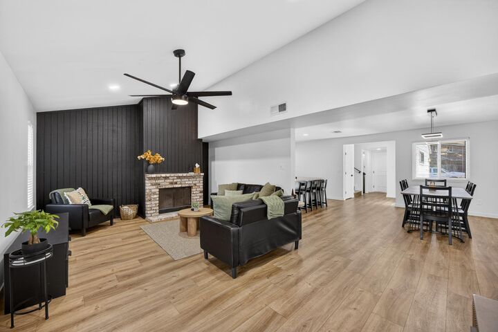 Property Photo:  27 Park West Court  CA 95831 