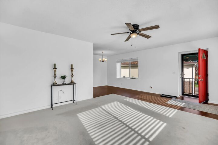 Property Photo:  250 Donna Dr 4D  TN 37075 