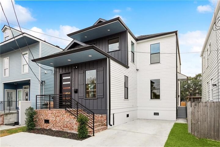 Property Photo:  1722 24 St Ann Street  LA 70116 