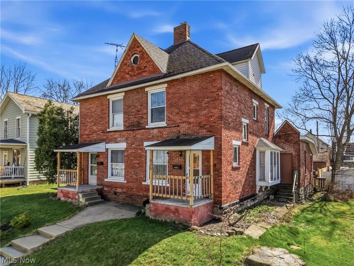 Property Photo:  629 E 6th Street  OH 44460 