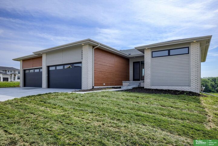 Property Photo:  20658 Laurel Avenue  NE 68022 