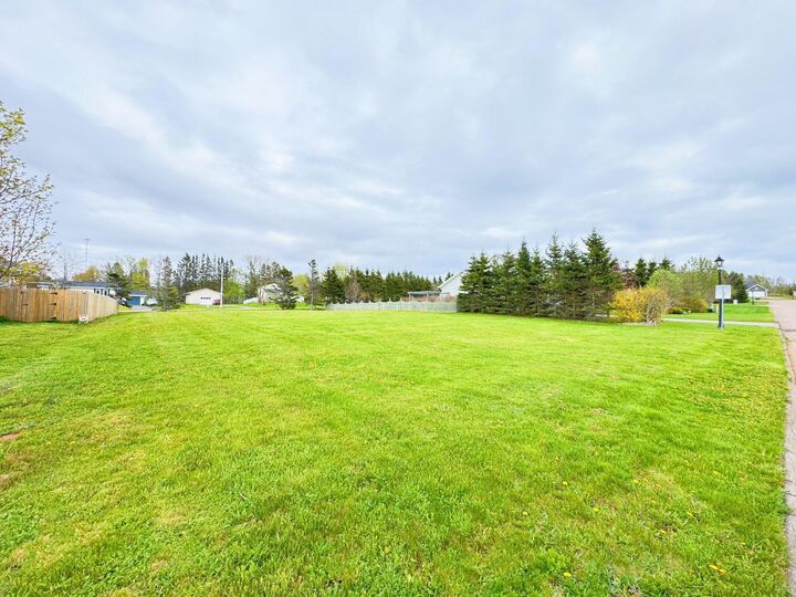 Property Photo:  Lot 33 Golf View Drive  PE C1B 2V6 