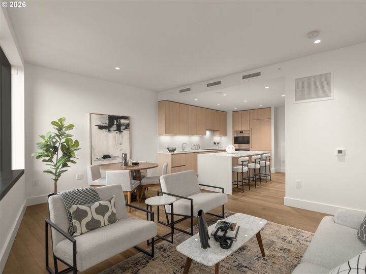 Property Photo:  550 SW 10th Ave 2604  OR 97205 