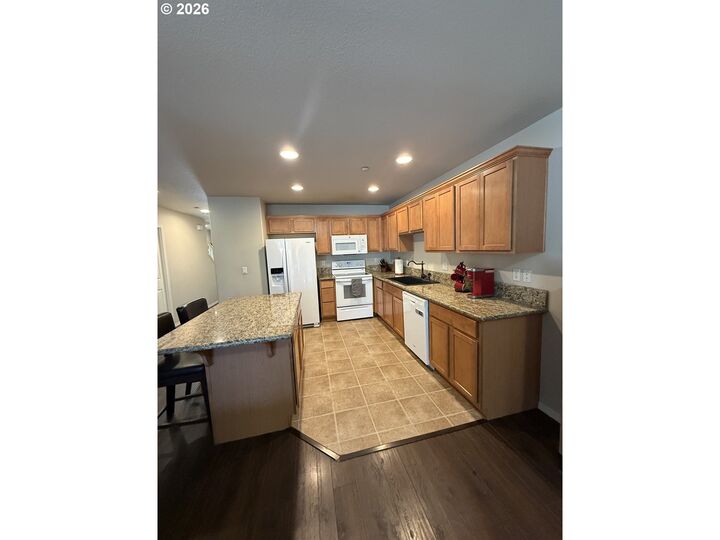 Property Photo: 744 NW 3rd Ave OR 97013