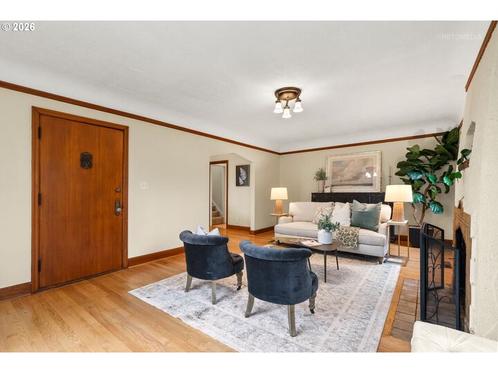 Property Photo: 1915 NE 56th Ave OR 97213