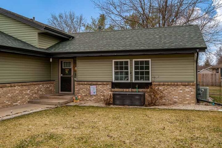 Property Photo: 1019 Bunting Drive IL 61115