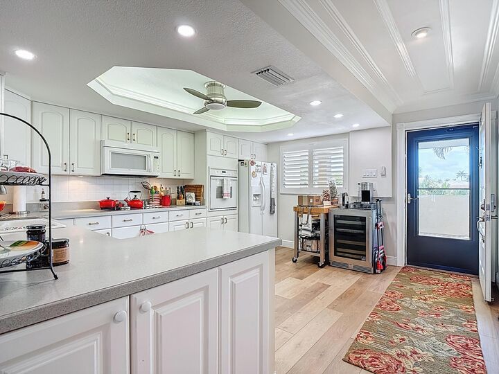 Property Photo:  4277 Mariner Way 218  FL 33919 