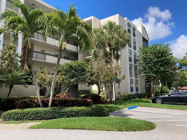 Property Photo:  950 Lavers Circle F307  FL 33444 