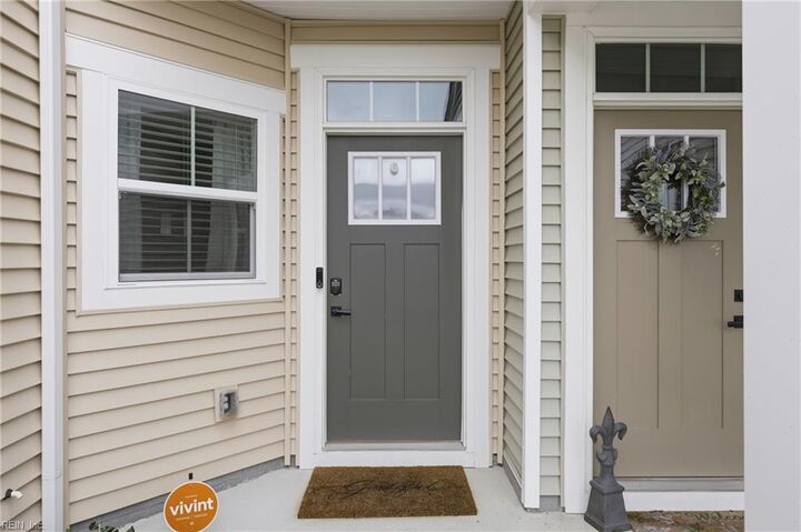 Property Photo: 262 Bowler Way VA 23430