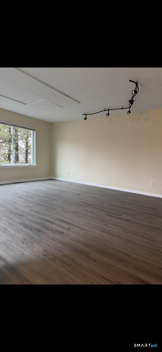 Property Photo: 1611 Washington Boulevard Apt 1 CT 06902