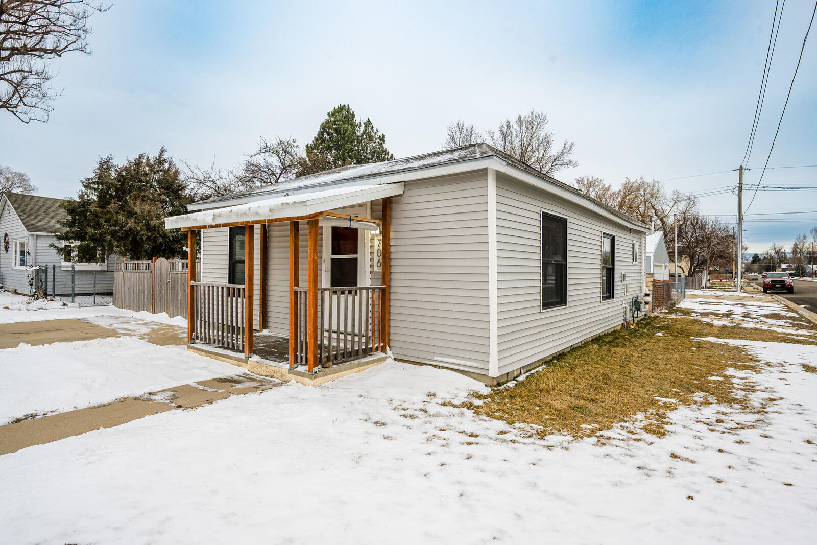 Property Photo:  706 E Loucks Street  WY 82801 
