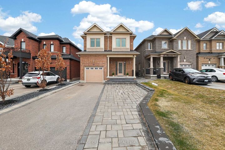 Property Photo: 29 Memorial Court ON L3Z 4H5