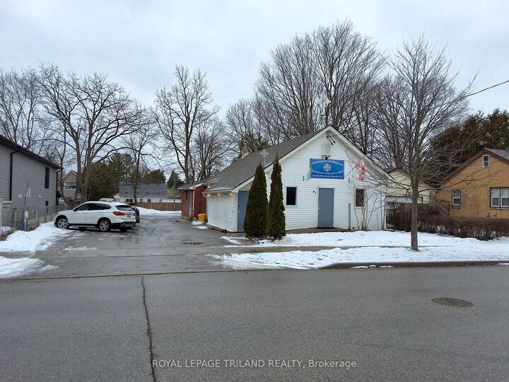 47 Boullee Street — photo 1