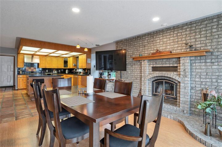 Property Photo: 1755 Passage View Dr BC V9W 6L2