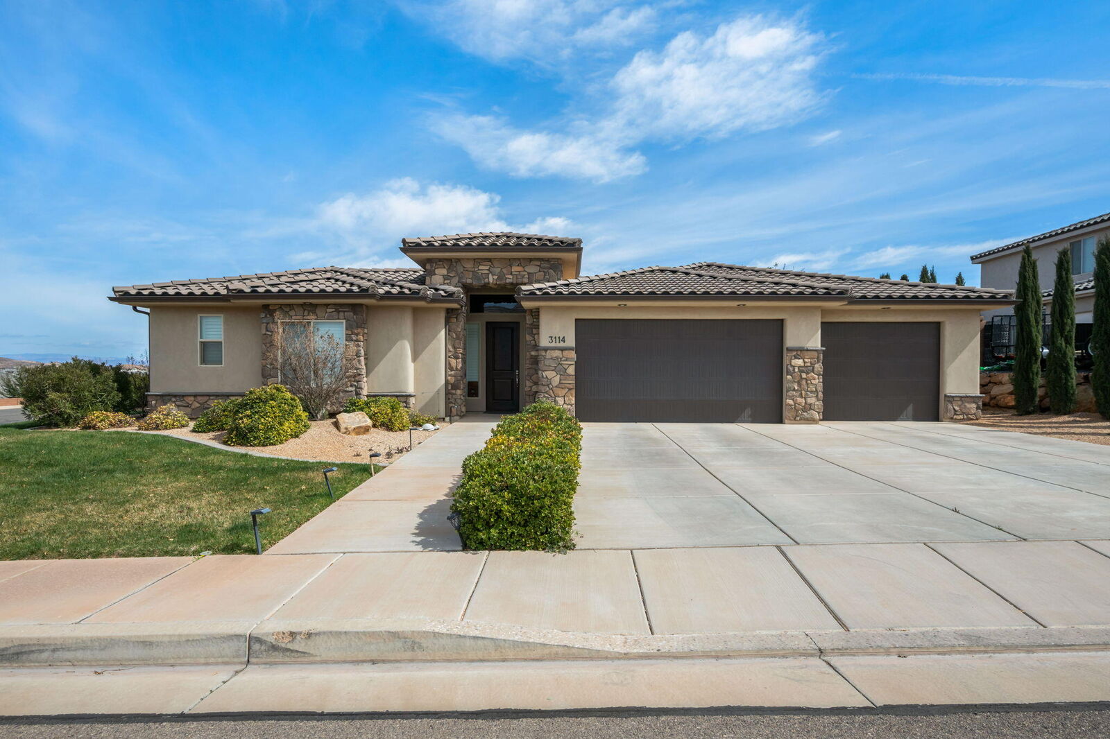 Property Photo:  3114 E Seegmiller Dr  UT 84790 