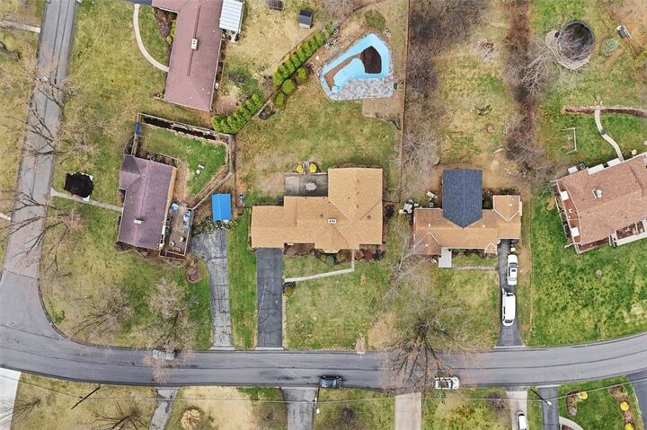 Property Photo:  649 Rolling Green Dr  PA 15102 