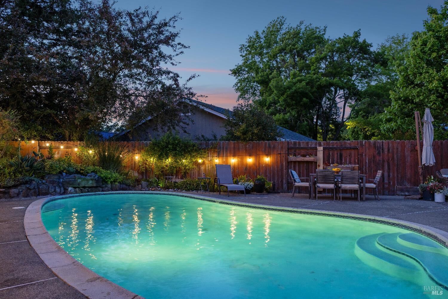 Property Photo: 2409 Canin Court CA 95405