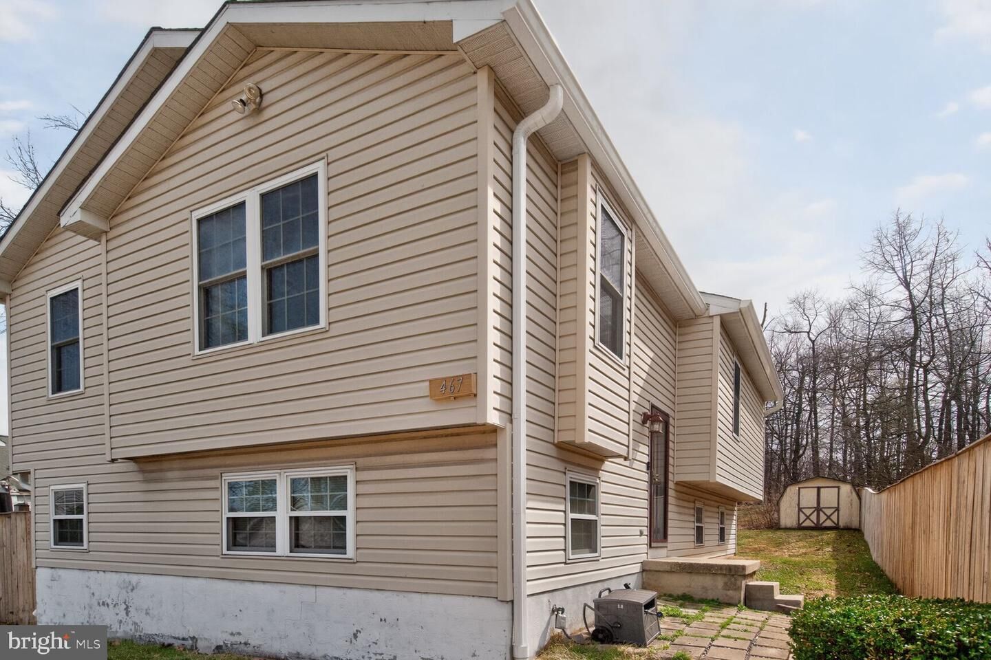 Property Photo:  467 Oakton Road  MD 21113 