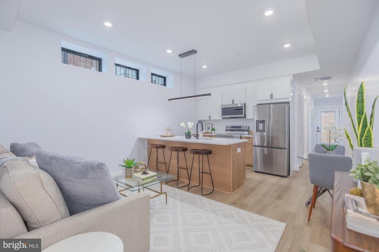 Property Photo:  1012 17th Place NE 2  DC 20002 