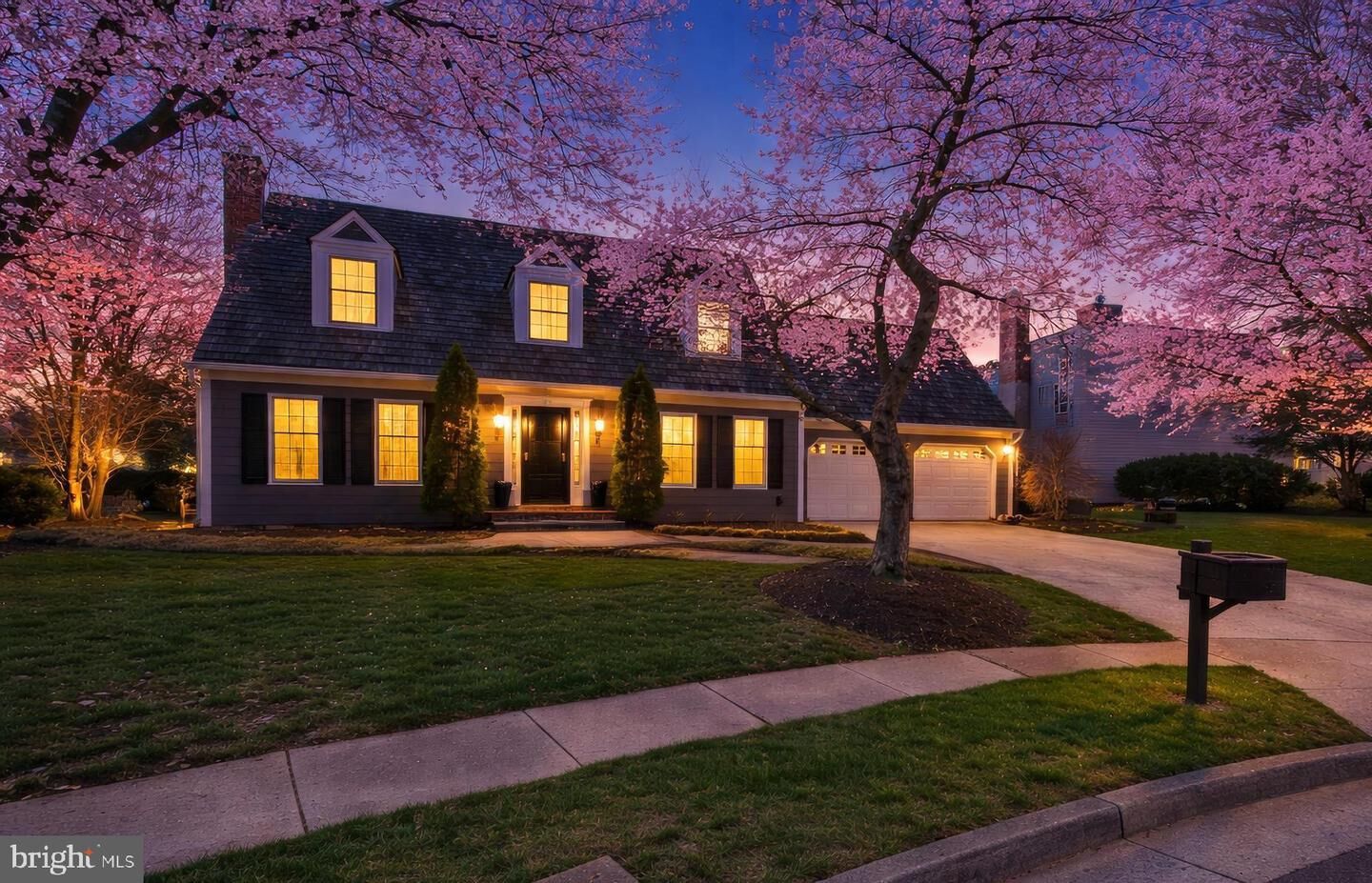 Property Photo:  1502 Chain Bridge Court  VA 22101 