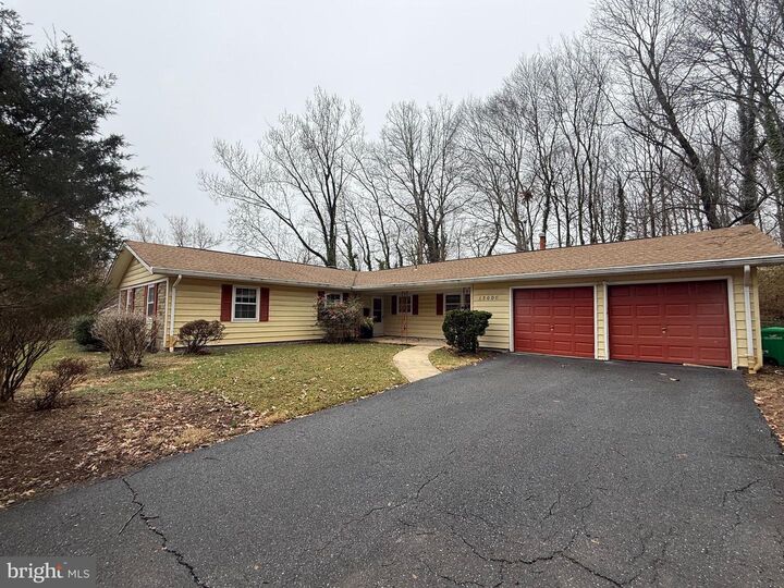 Property Photo: 12606 Ivystone Lane MD 20708