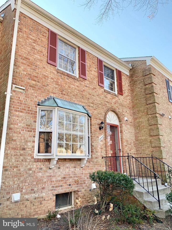 Property Photo: 1557 Dunterry Place VA 22101