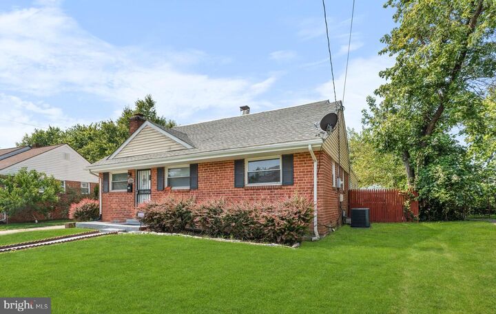 Property Photo: 1709 Langley Way MD 20783