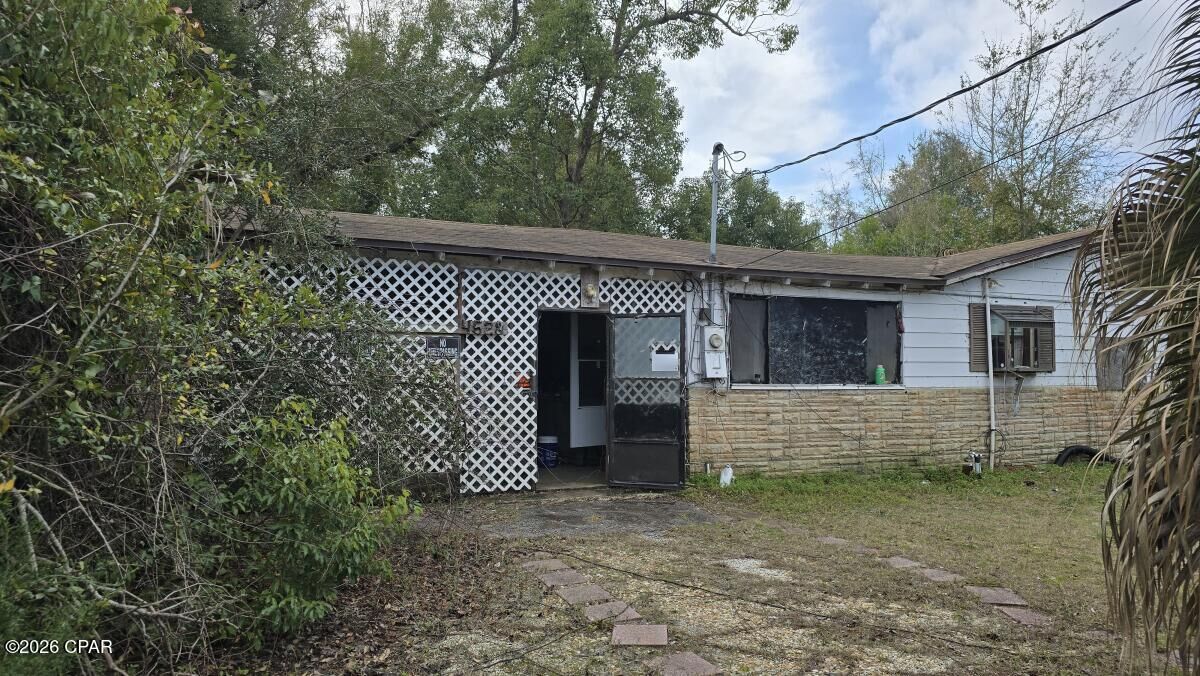 Property Photo: 4528 Horne Avenue FL 32404