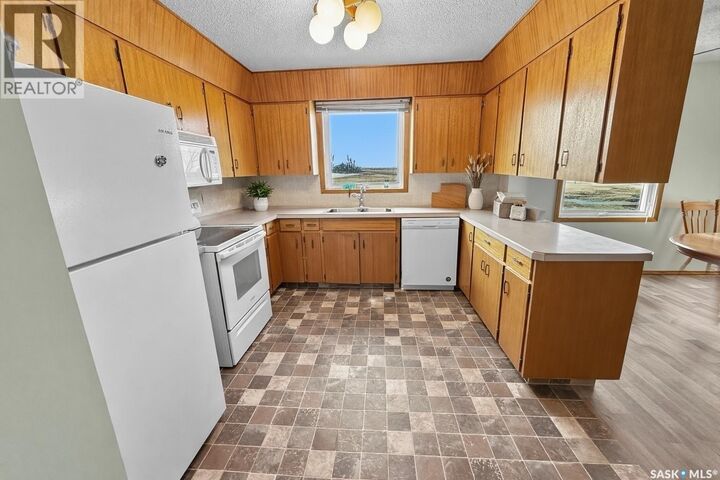 Property Photo:  13 Smith Street  SK S0N 2P0 
