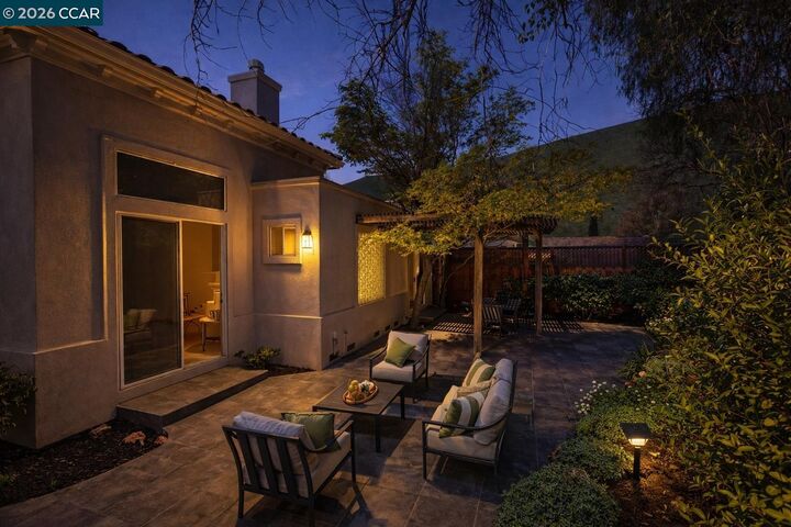 Property Photo:  30 Bormio Ct  CA 94526 