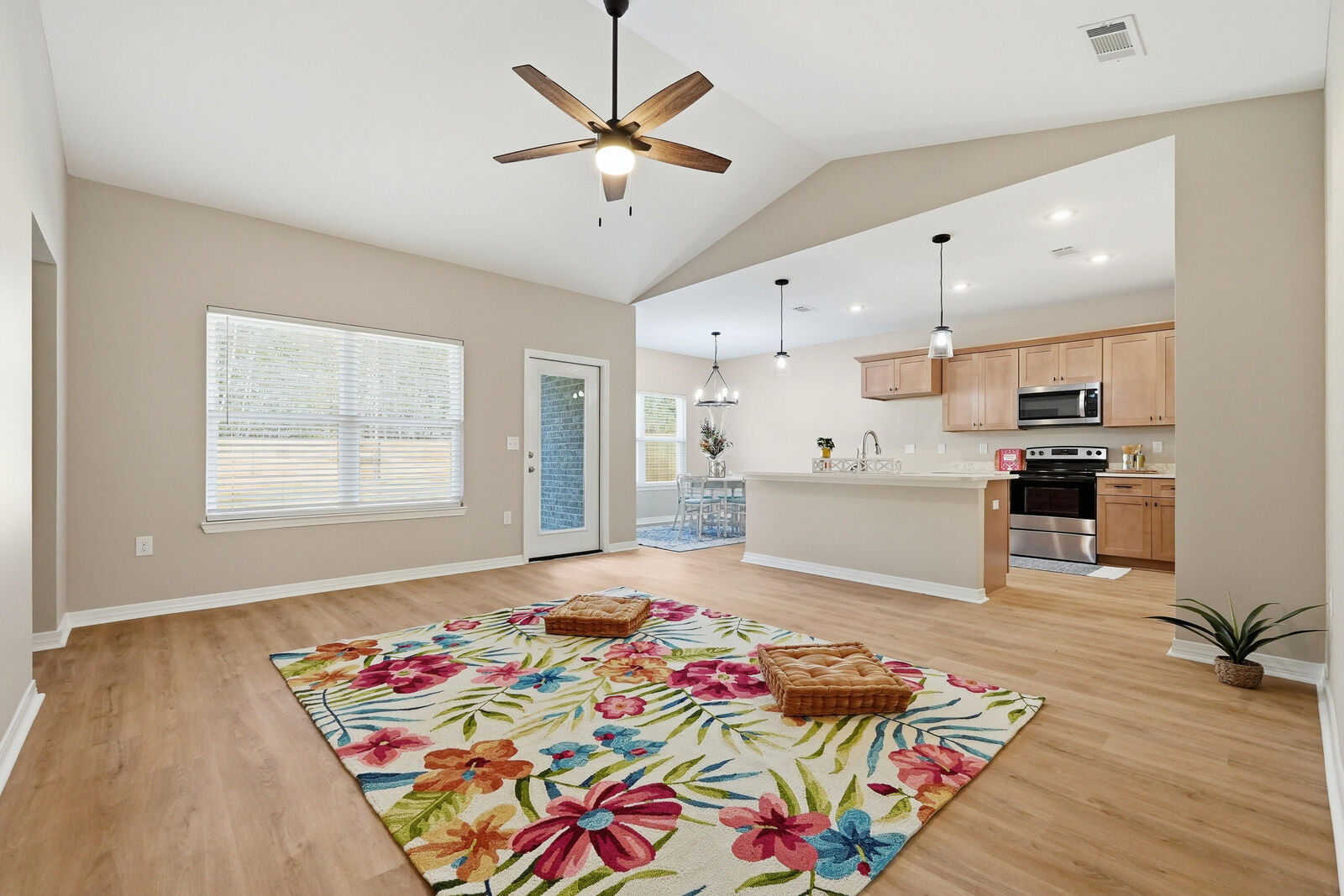 Property Photo:  3804 Golden Acres Circle  FL 32539 